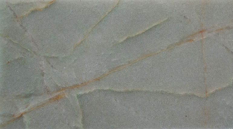 Q047_Jadore_Quartzite_4500x2500 Jadore Quarzit ist ein einzigartiger grüner Quarzit, der in den Steinbrüchen von Brasilien aus der Erde gebrochen wird und von dort aus seinen Weg zu uns auf den europäischen Markt findet.