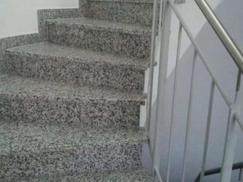 Treppe aus Naturstein